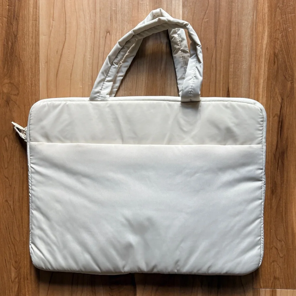 Bagsmart Cream Puffy Laptop Bag